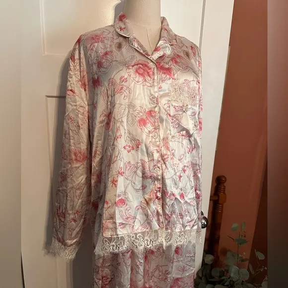 Anthropologie | Rachel Parcell | lace trimmed | floral | 2-piece | XL | pajamas