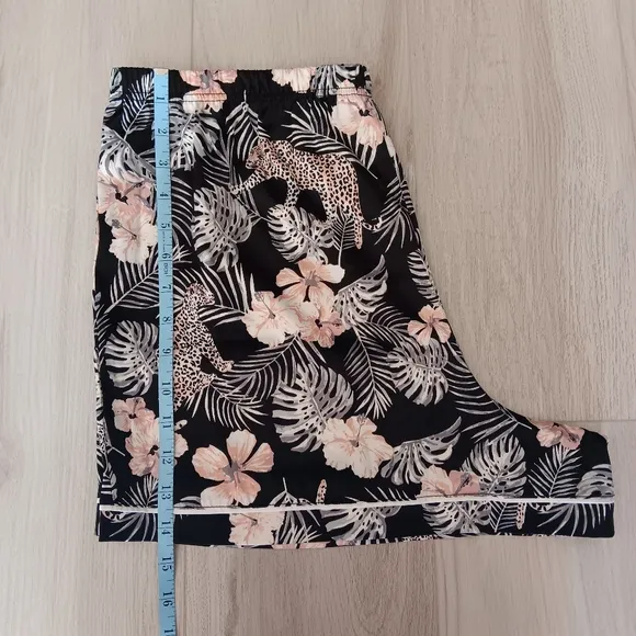 BCBGMAXAZRIA Pajama Set Cami Shorts Floral Tropical Palm Black Pink White Large