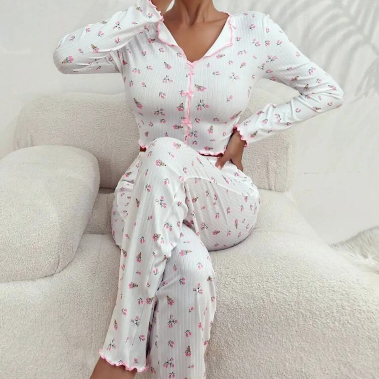 Carrie Floral Knitted Long Sleeve Pajamas - White