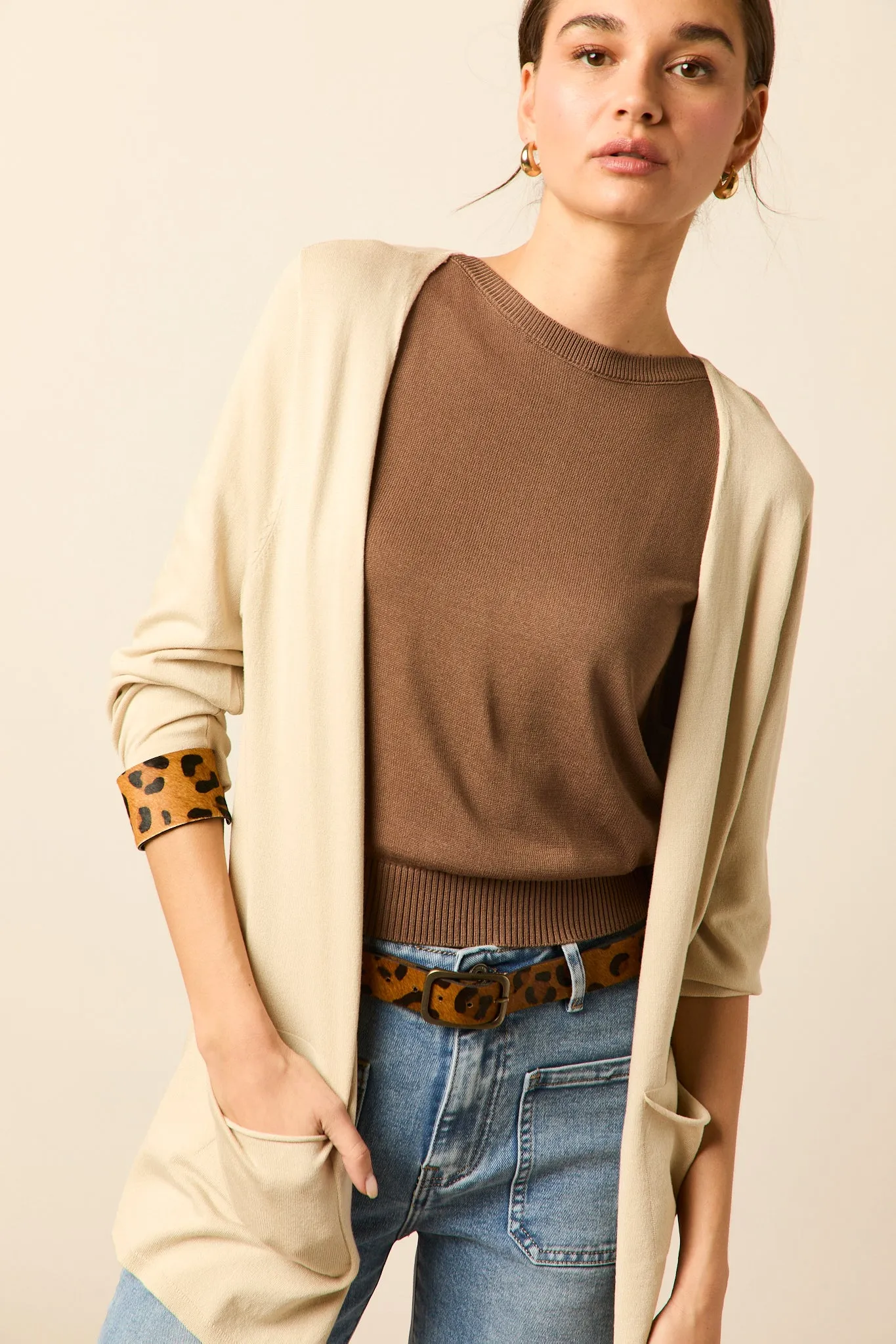 Chaqueta corta punto beige