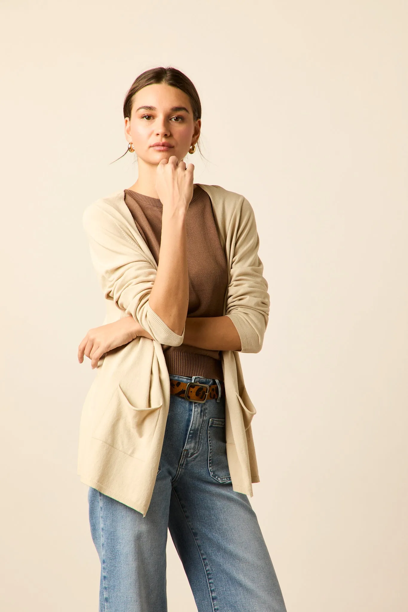 Chaqueta corta punto beige