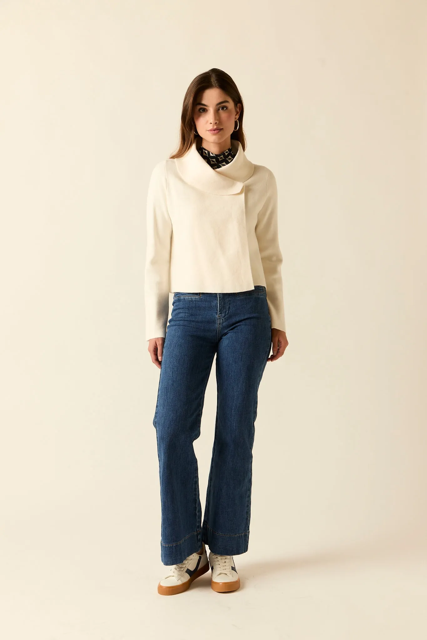 Chaqueta estilo capa cruzado blanco