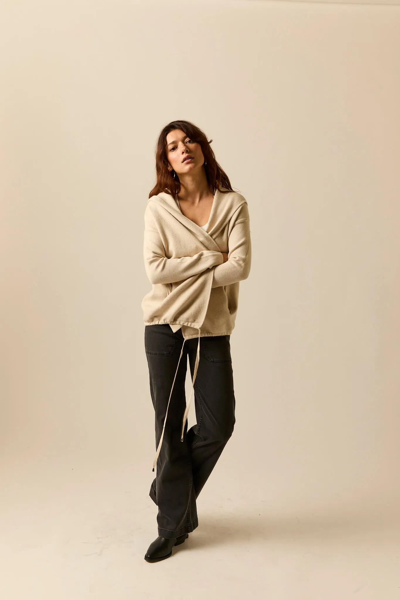 Chaqueta punto capucha beige