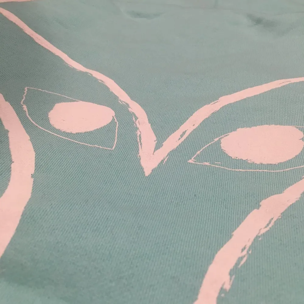 Empty your mind Hoodie air blue
