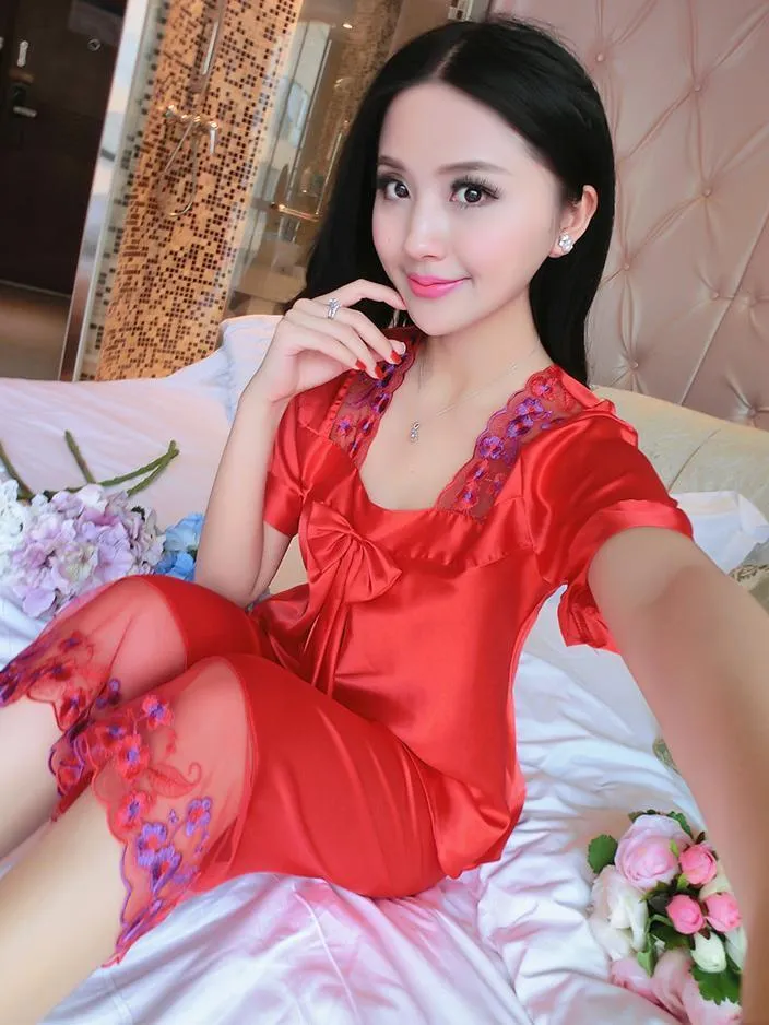 Flowers & Bows Satiny PJ Set