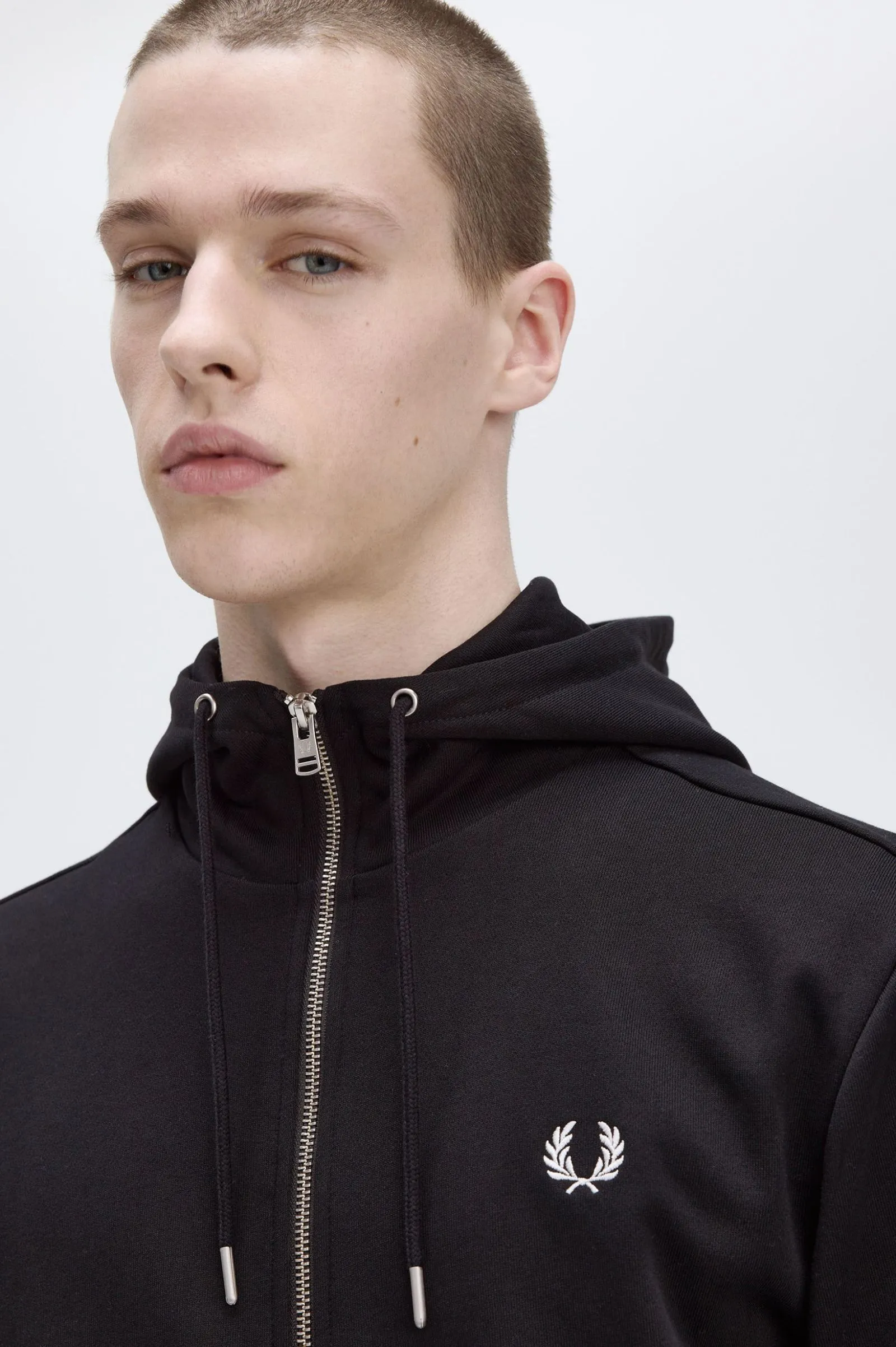 Fred Perry J7536 Hooded Zip Sweatshirt 198 Black