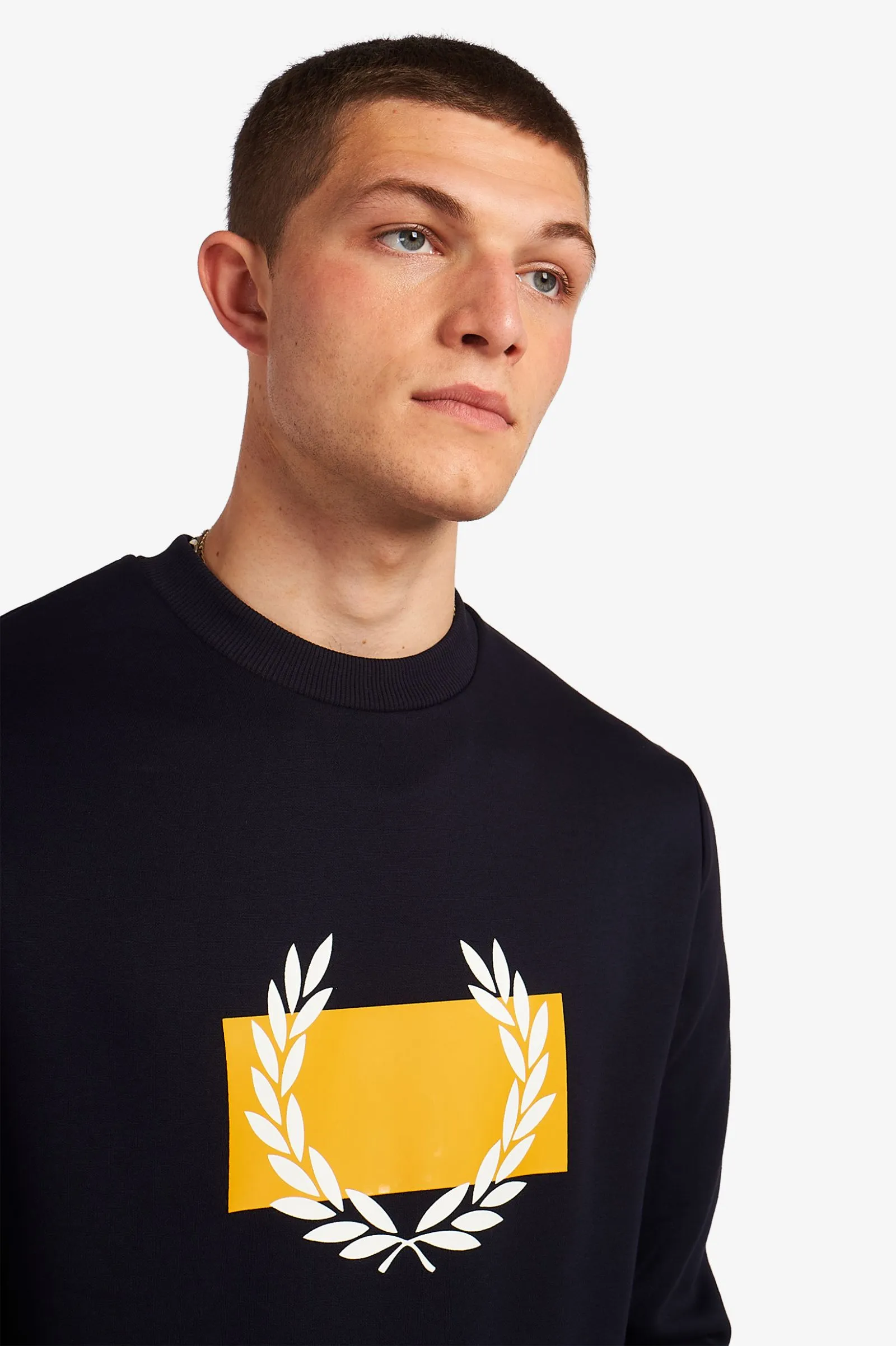 Fred Perry M2652 Laurel Wreath Sweatshirt Navy