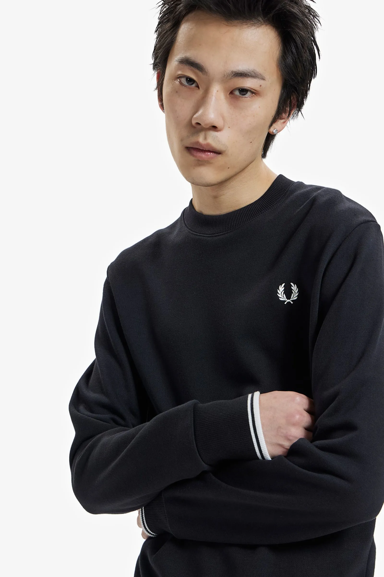 Fred Perry M7535 Crewneck Sweatshirt 184 Black