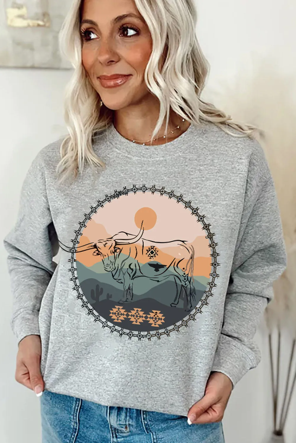 Gray Western Fashion Bull Graphic Print Sweatshirt