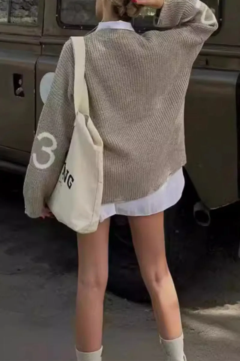 HWQ1221 Letter Print Loose Sweater