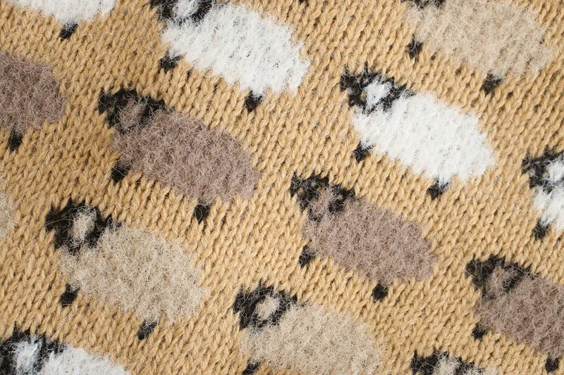 Knit Single-breasted High-collared Floral Sweaters