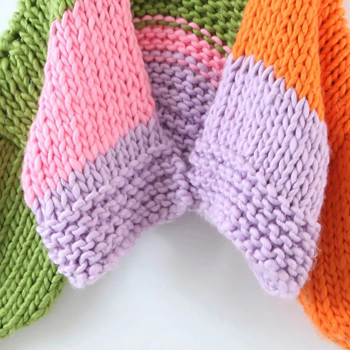 Lantern Sleeve V-neck Contrast Color Splicing Knit Sweater Outerwear