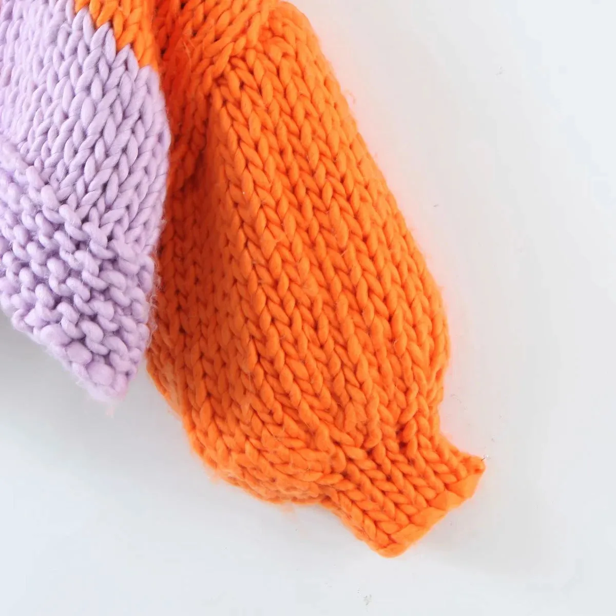 Lantern Sleeve V-neck Contrast Color Splicing Knit Sweater Outerwear