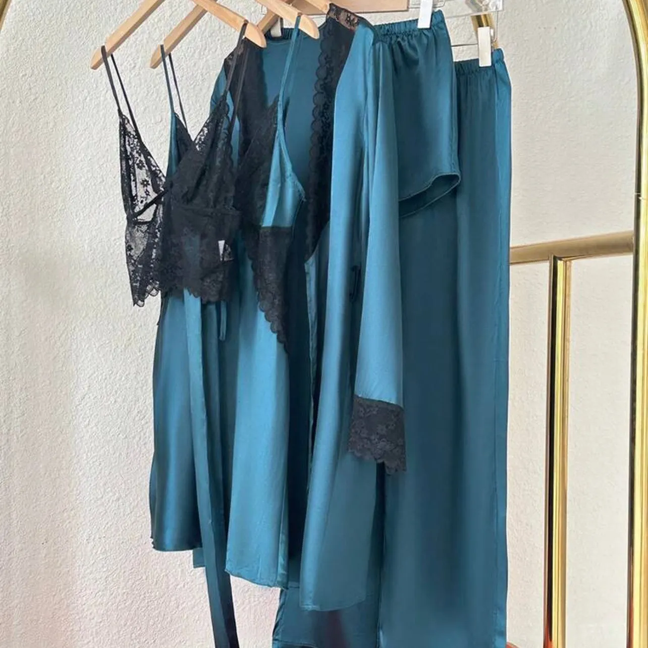 Maria 5 Packs Silk Lace Pajamas - Emerald