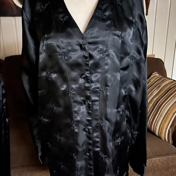 Private Luxuries • Medium • Black • Floral • Embroidery • Satin •  Pajamas Set