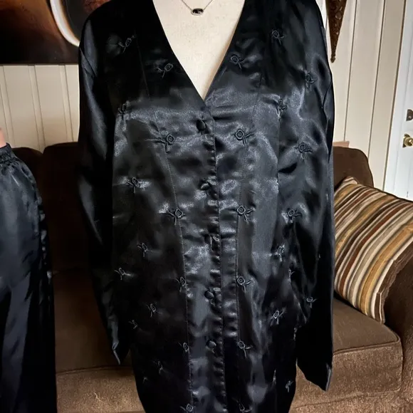 Private Luxuries • Medium • Black • Floral • Embroidery • Satin •  Pajamas Set