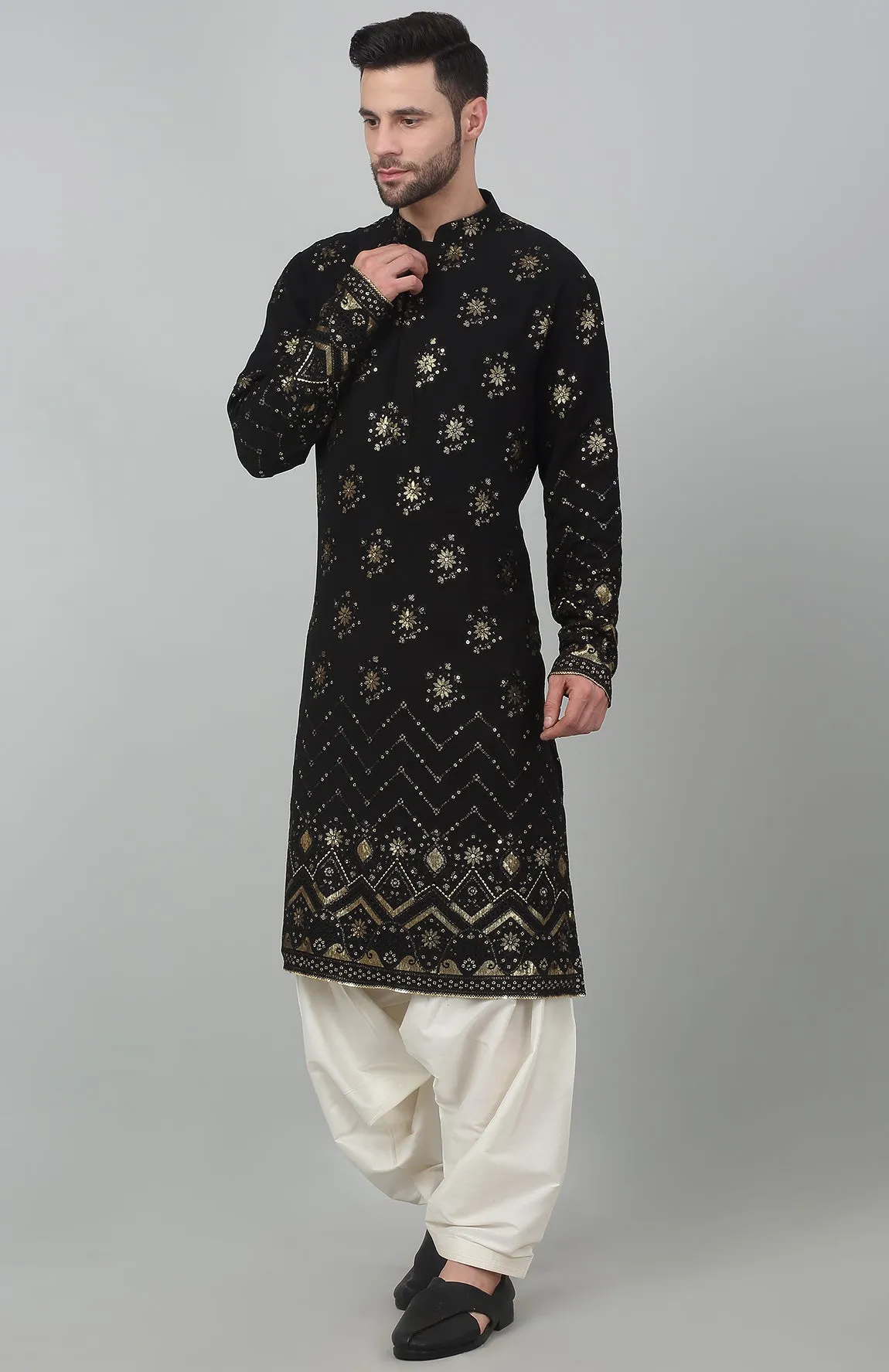 Sitaara Jahan Embroidered Kurta Patiala Set - Rent