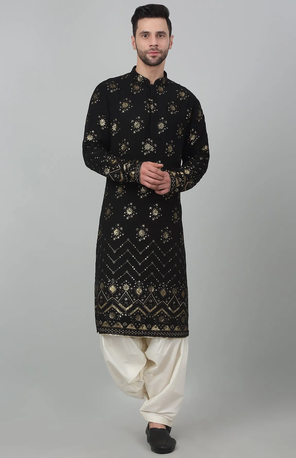 Sitaara Jahan Embroidered Kurta Patiala Set - Rent