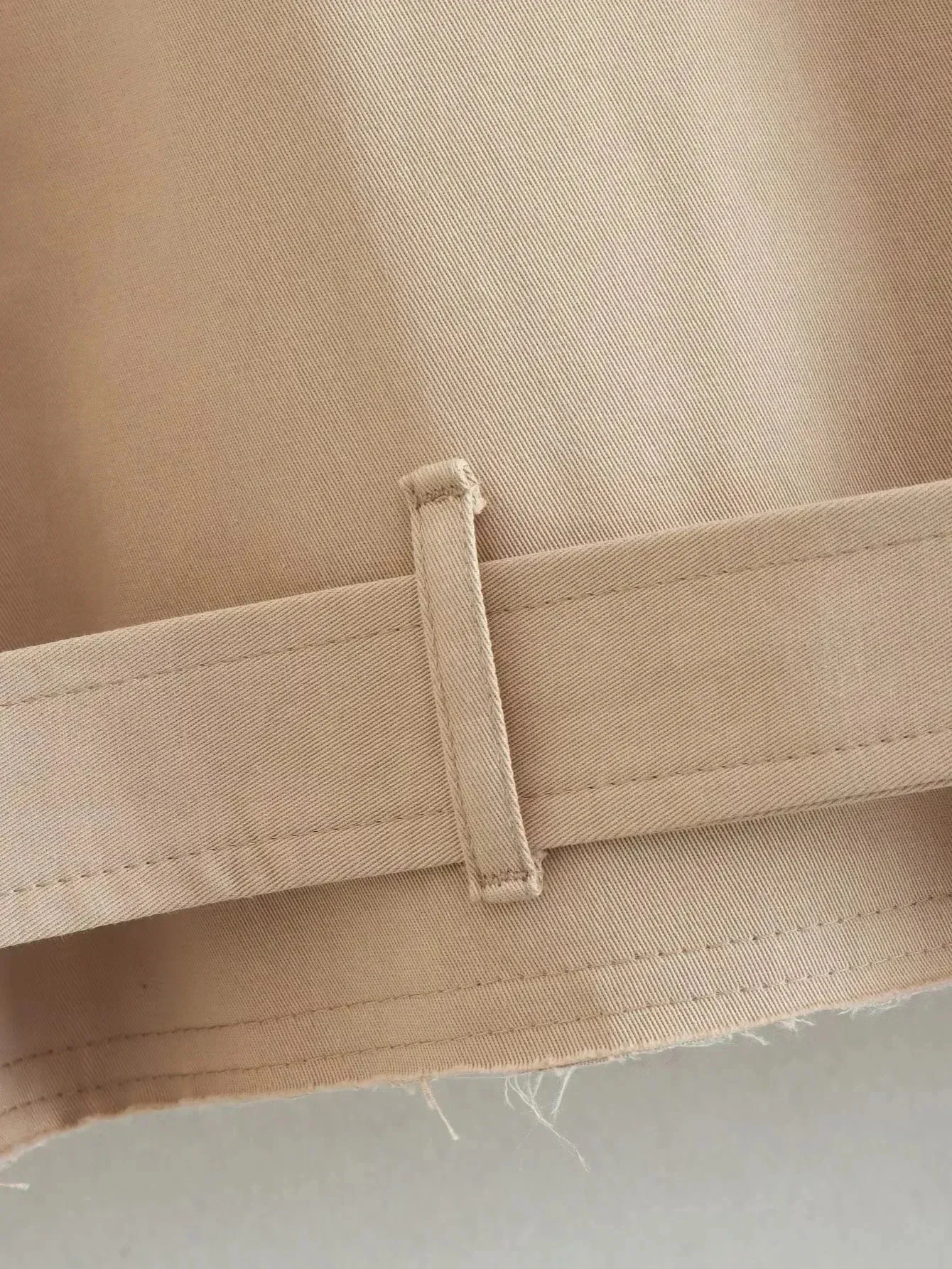 Stylish Beige Cropped Trench Coat for Ladies