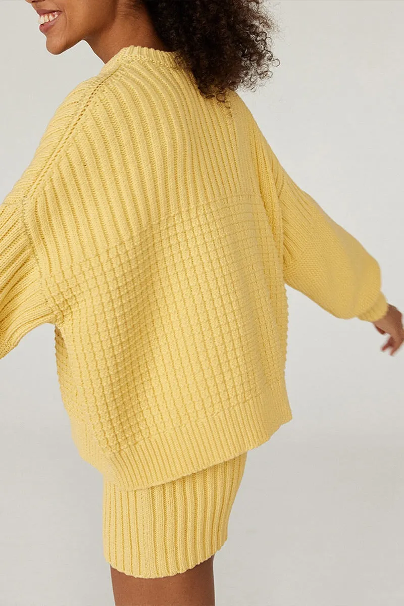 UR3339 Sweater and Knit Shorts Set