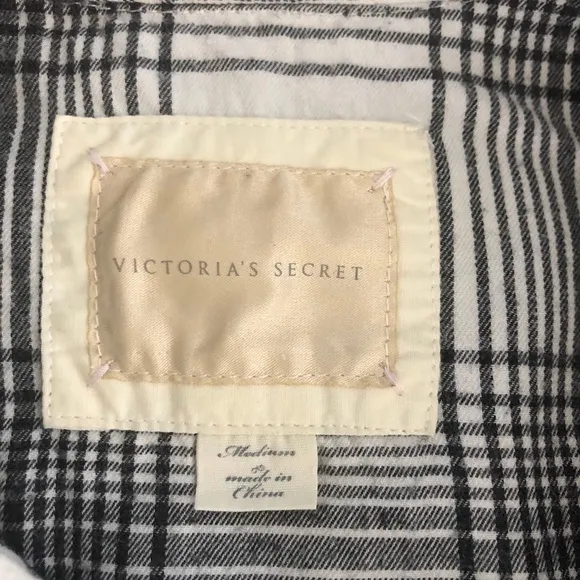 Victoria’s Secret 2 woman pajamas top size M