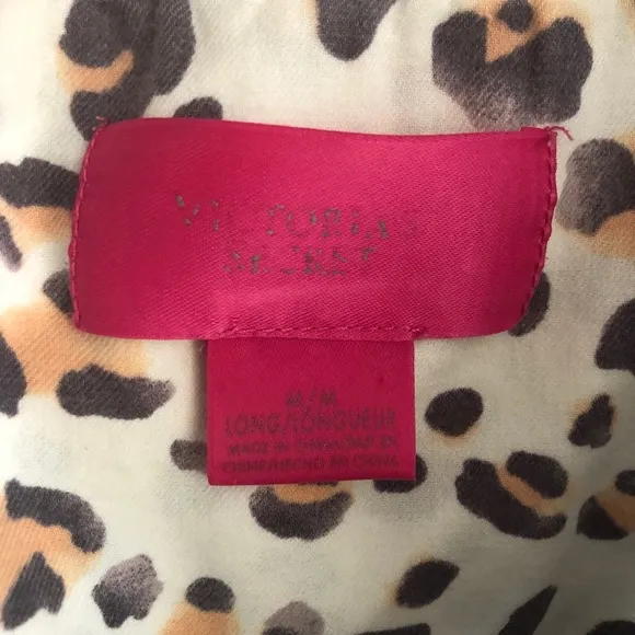 Victoria’s Secret 2 woman pajamas top size M