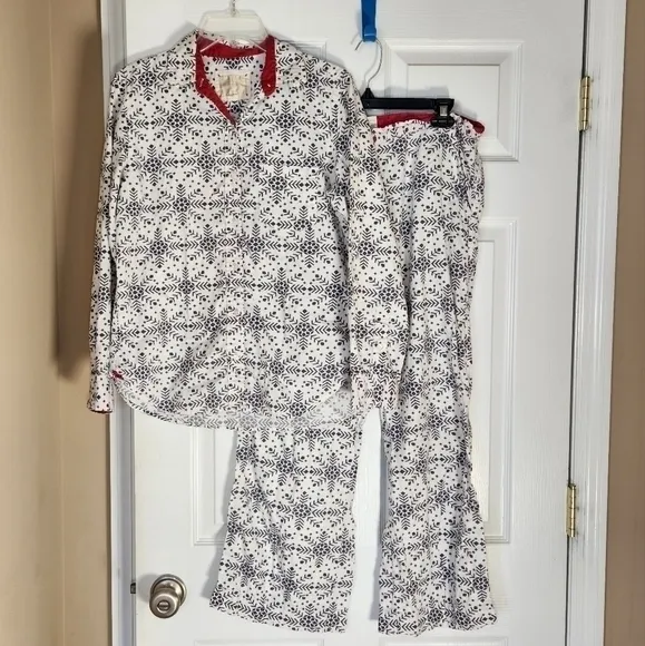 VTG Victorias Secret S Long Sleeve 2pc Snowflake Pajamas w/ Pockets‎ Silk Trim