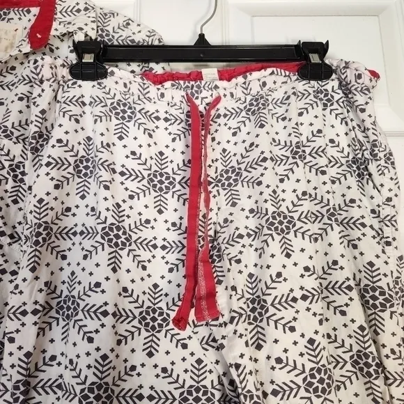 VTG Victorias Secret S Long Sleeve 2pc Snowflake Pajamas w/ Pockets‎ Silk Trim