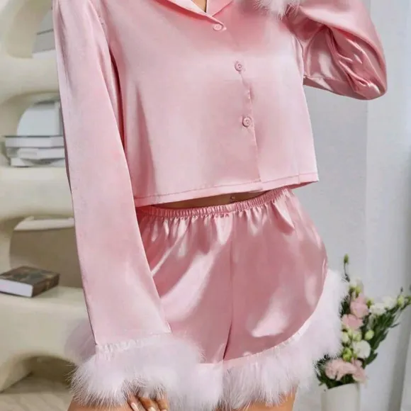 Women's Fashionable Satin Pajamas Set With Plush Trim Design