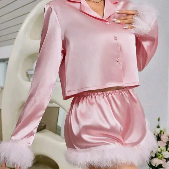 Women's Fashionable Satin Pajamas Set With Plush Trim Design