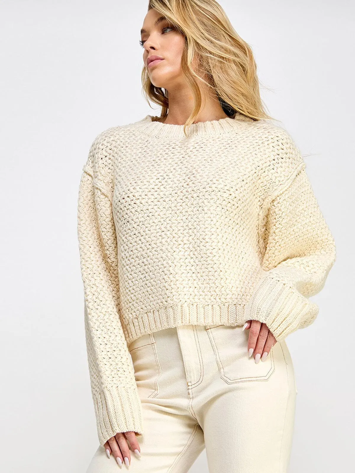 WOMEN'S LONG SLEEVE KNIT PULLOVER SWEATER