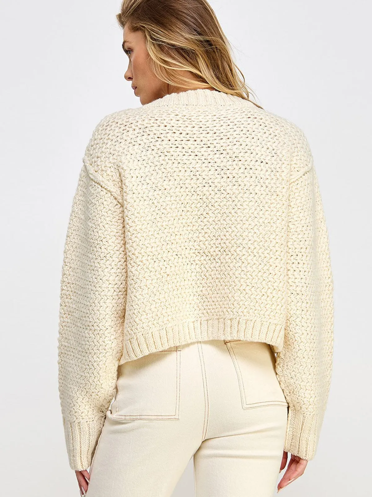 WOMEN'S LONG SLEEVE KNIT PULLOVER SWEATER